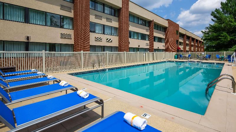 ホテル Best Western Plus Reading Inn & Suites