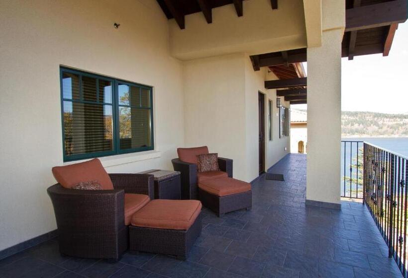 Отель Columbia Cliff Villas