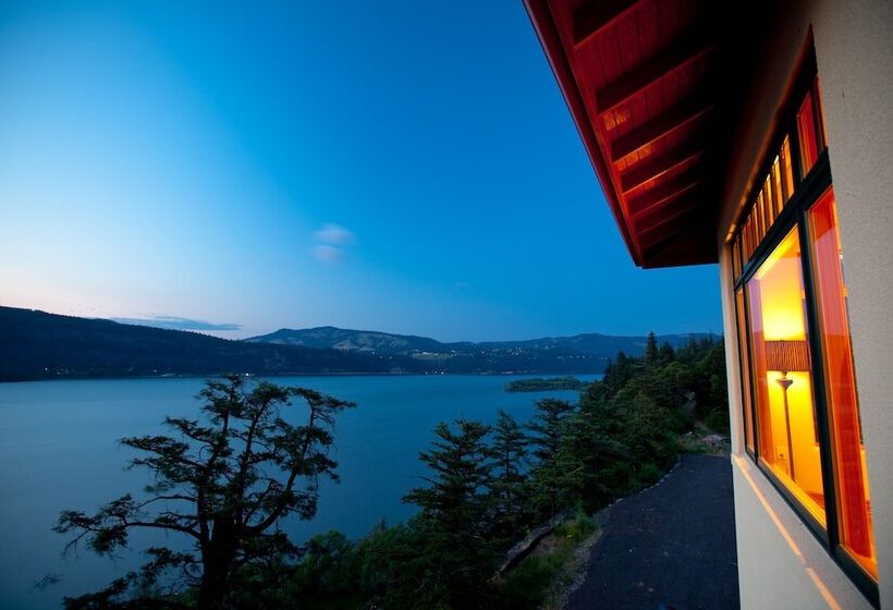 Отель Columbia Cliff Villas