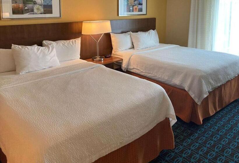 هتل Comfort Inn & Suites Ankeny  Des Moines