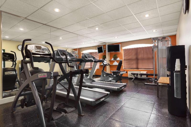 فندق Spark By Hilton Woodbridge