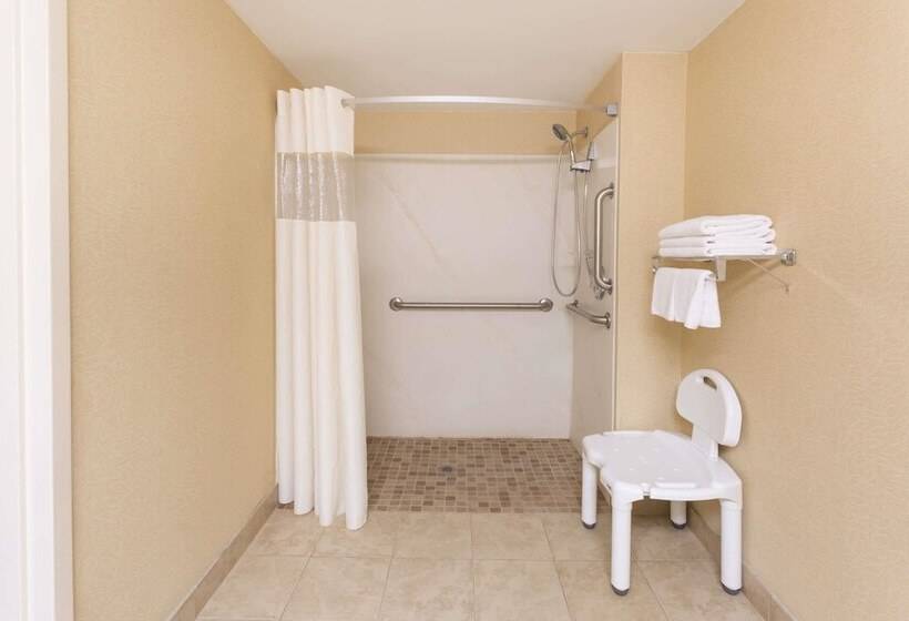 فندق Days Inn By Wyndham Dumfries Quantico