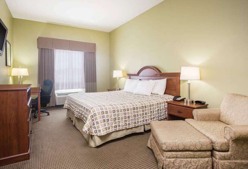 호텔 Days Inn & Suites By Wyndham Swainsboro