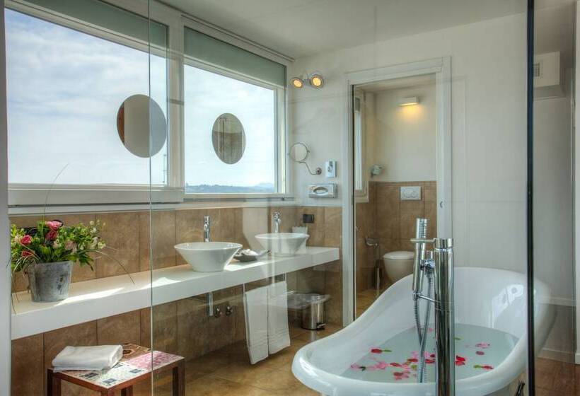 D Place Hotel & Suite