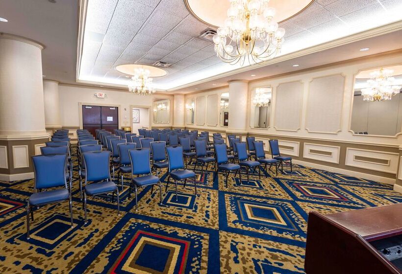 هتل Drury Plaza St Louis At The Arch