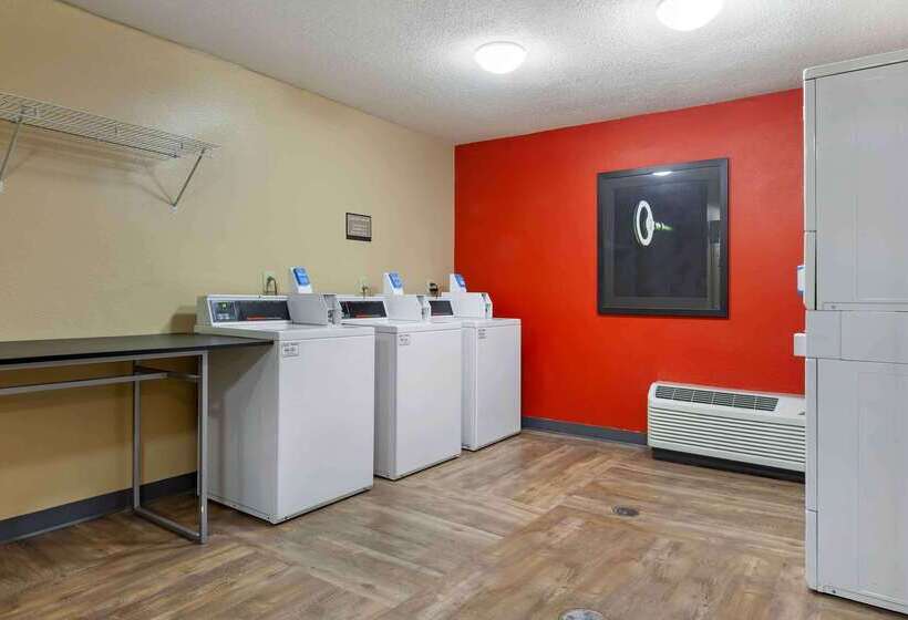 בית מלון כפרי Extended Stay America Select Suites   Madison   Old Sauk Rd