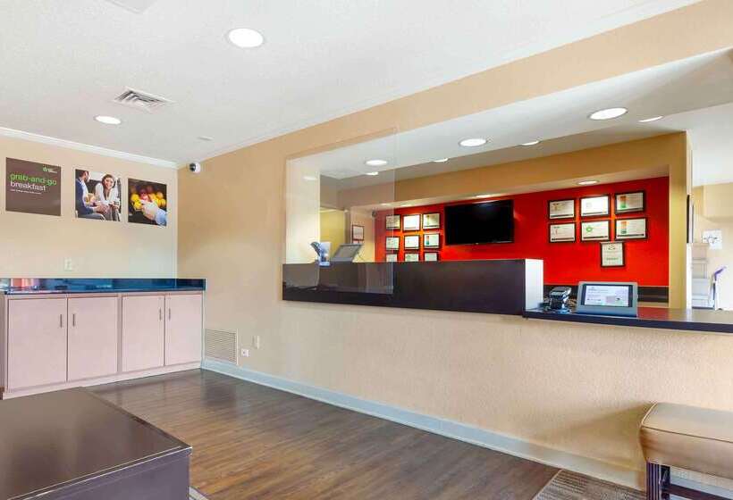 בית מלון כפרי Extended Stay America Select Suites   Madison   Old Sauk Rd