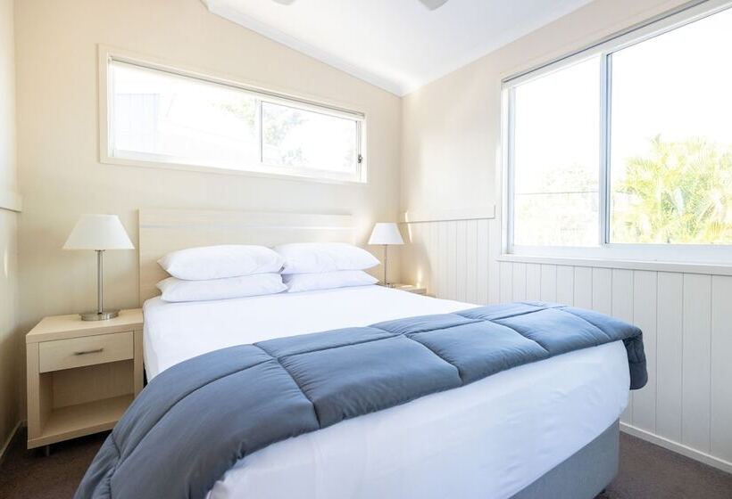 בית מלון כפרי Nrma Treasure Island Holiday Resort