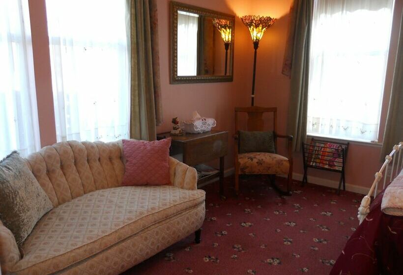 酒店 Pescadero Creek Inn