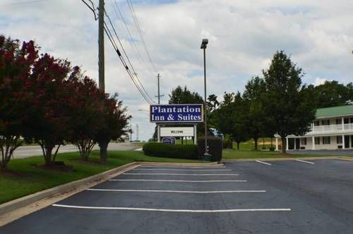 فندق Plantation Inn & Suites Jackson