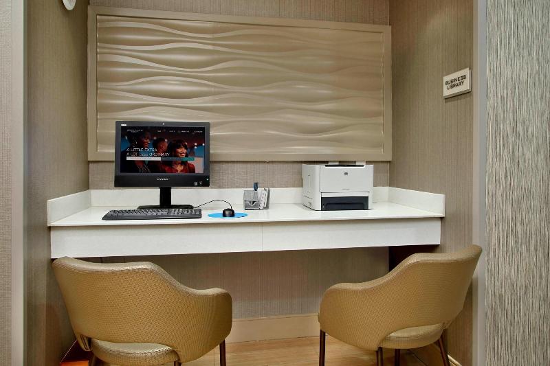 فندق Springhill Suites By Marriott Madera