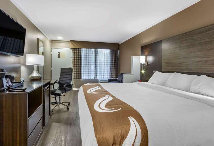 Мотель Quality Inn & Suites