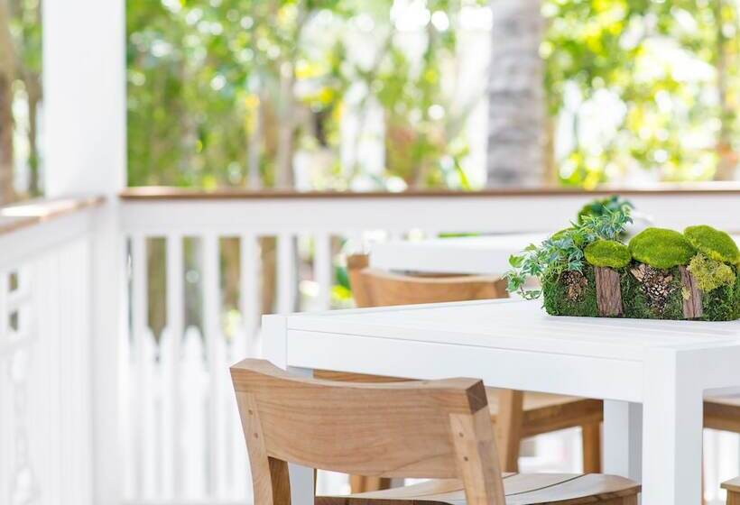 منتجع Parrot Key Hotel & Villas