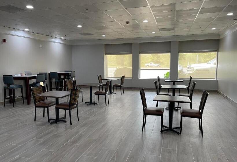 فندق صغير Quality Inn & Suites New Hartford   Utica