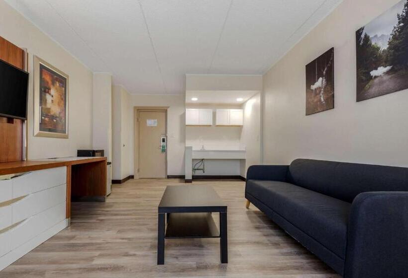 فندق صغير Quality Inn & Suites New Hartford   Utica