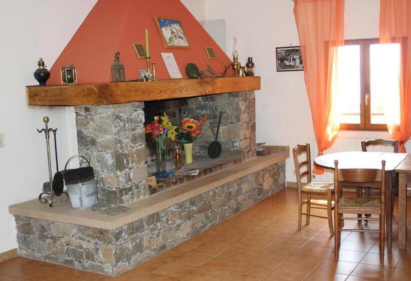 مبيت وإفطار Chambre D Hôte Chez Antoinette Et Charles