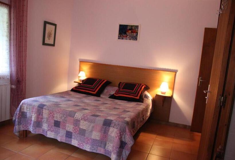 مبيت وإفطار Chambre D Hôte Chez Antoinette Et Charles