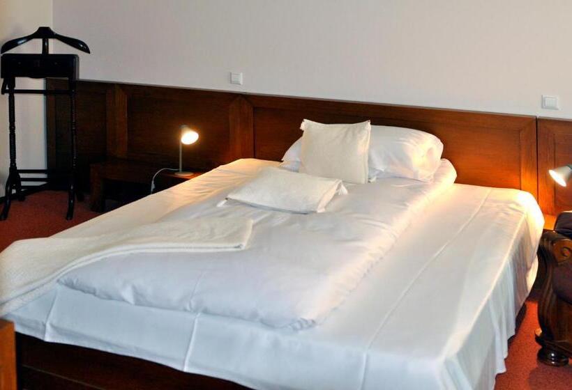 استراحتگاه Complex Turistic Bucovina