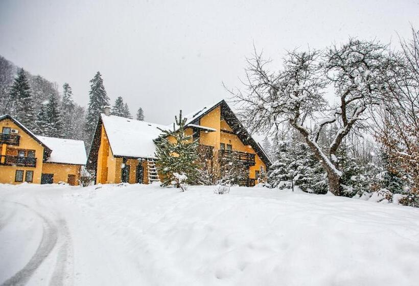 استراحتگاه Complex Turistic Bucovina