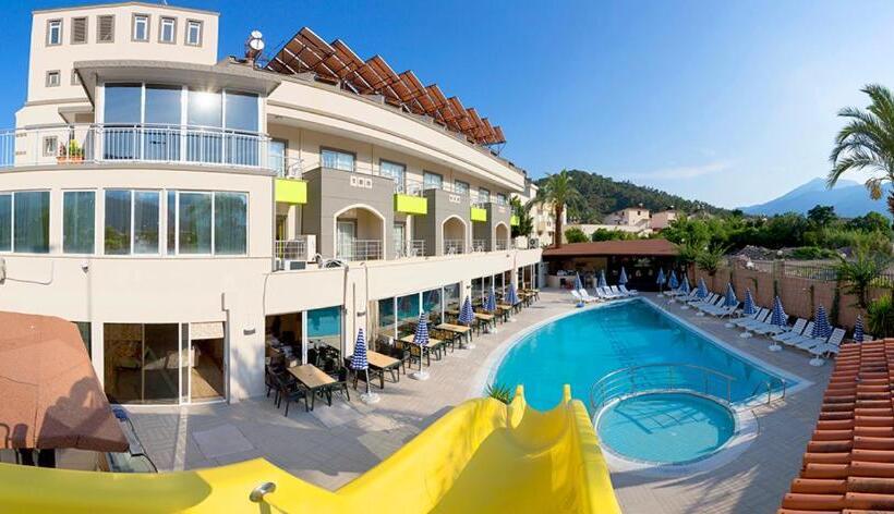 استراحتگاه Rich Melissa