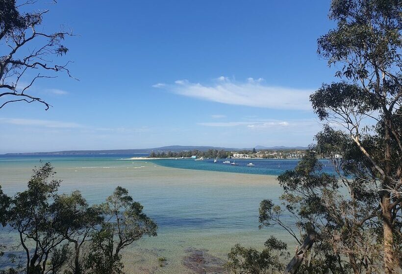 Ocean Drive Apartments