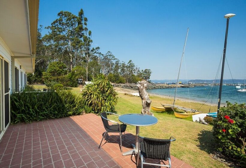 Quarantine Bay Beach Cottages