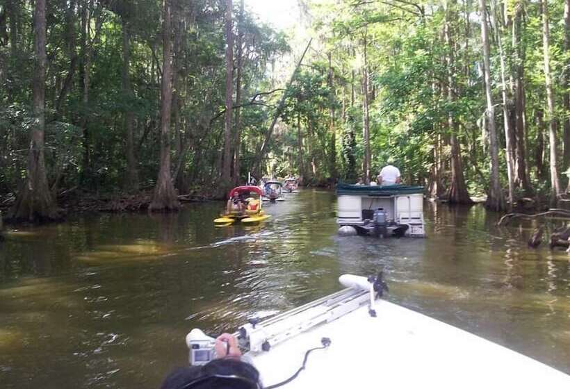 مبيت وإفطار Mount Dora Historic Inn