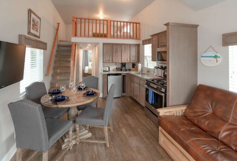 فندق Oceanside Beachfront Rv Resort