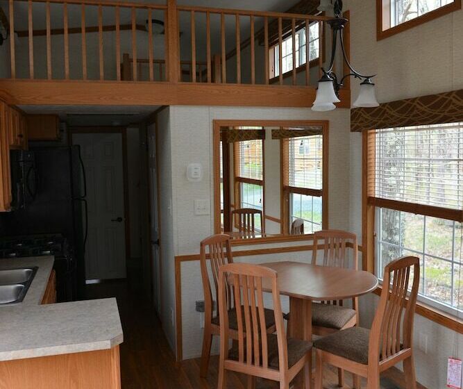 ホテル Timothy Lake South Rv   Campground