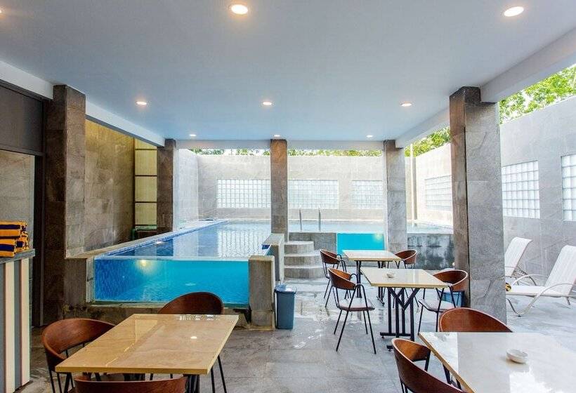 هتل Best Western Batang Garing