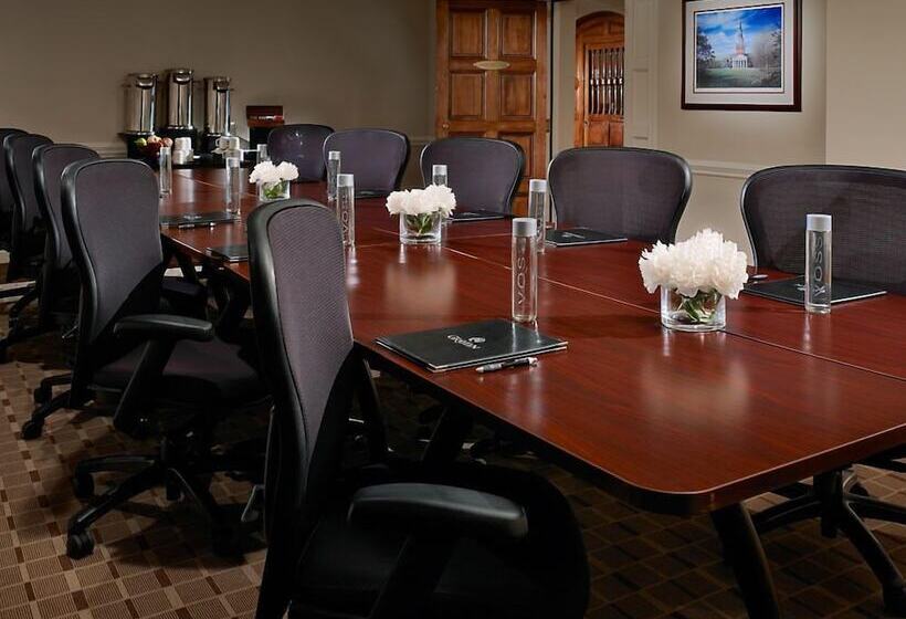 בית מלון כפרי Graylyn Estate