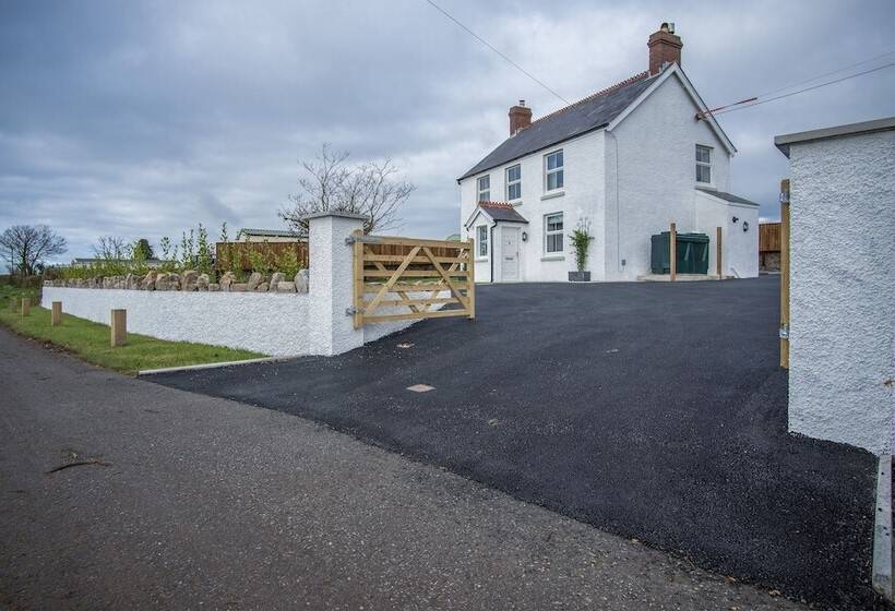 Elidyr Cottage   3 Bed Cottage   Amroth