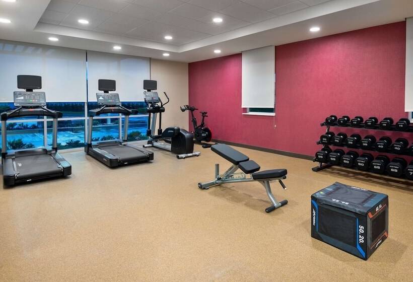 Отель Home2 Suites By Hilton Wildwood The Villages