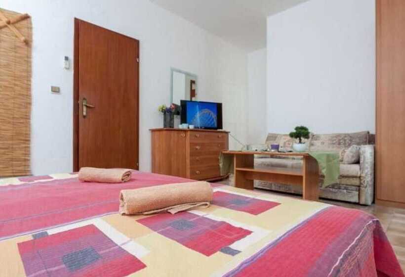 בית מלון כפרי Splendid Double Bed Room With Balcony And Sea View