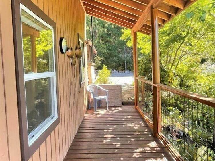 Valley View Cabin