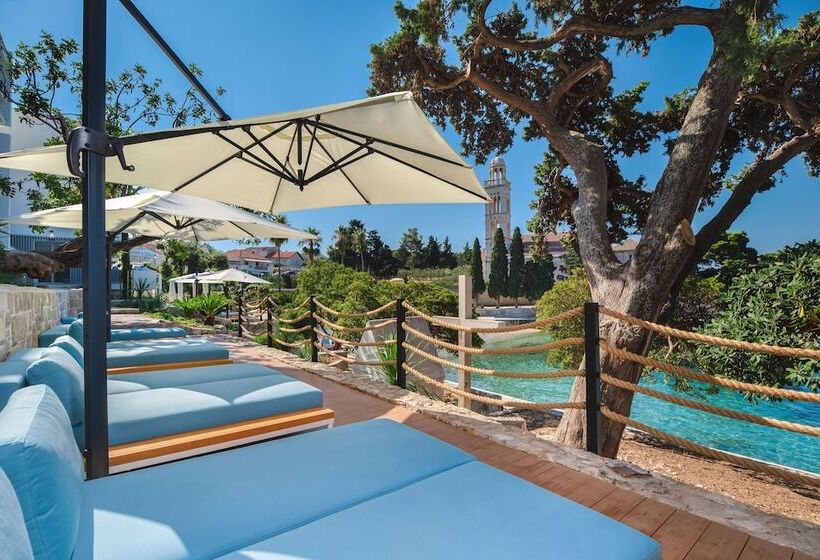 هتل Beach Bay Hvar