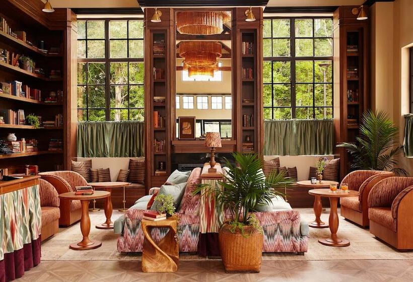 مُتل Life House, Berkshires