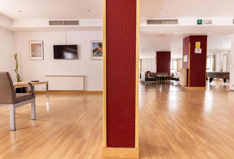 Albergue Inturjoven Sierra Nevada Hostel