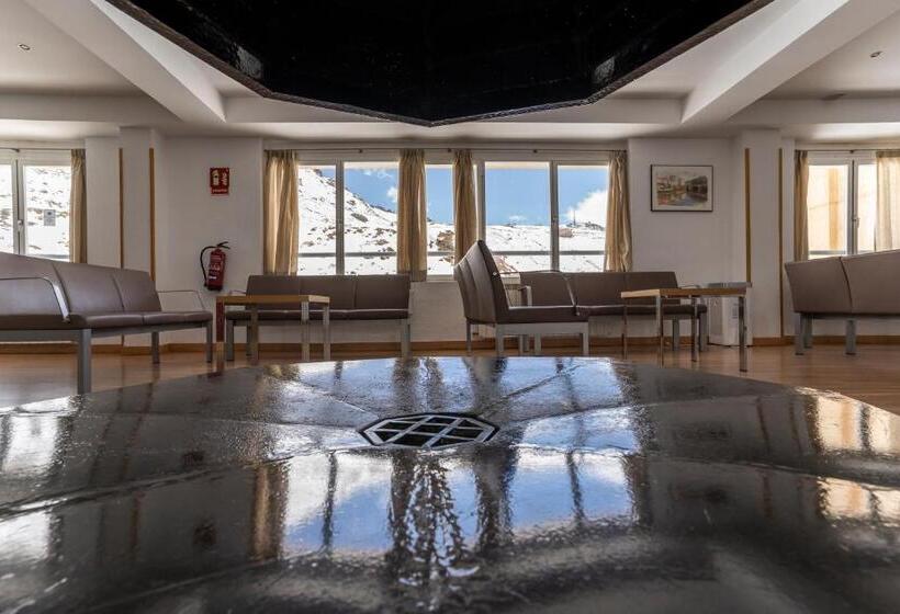 Albergue Inturjoven Sierra Nevada Hostel