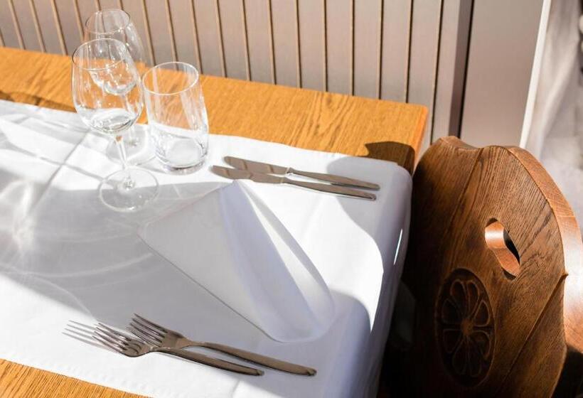 فندق Restaurant Ronalp