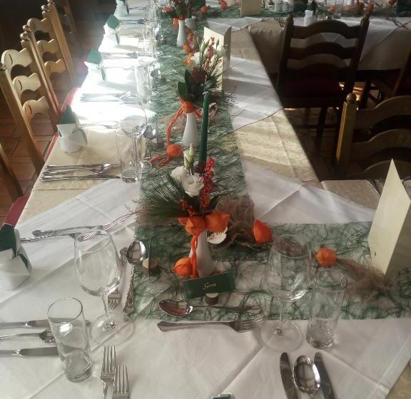 ホテル Restaurant Zum Schwan