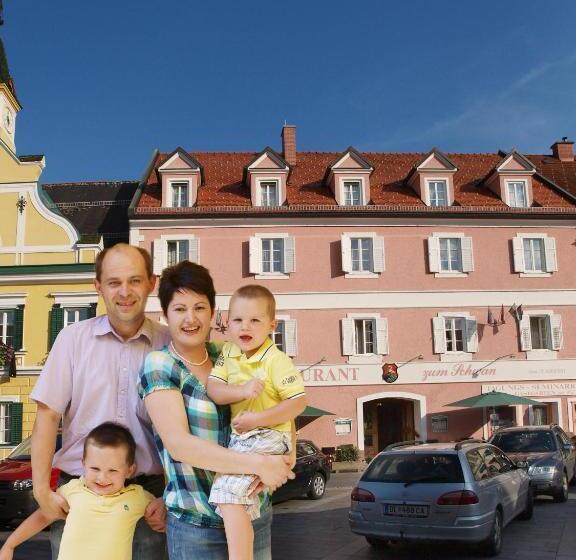 ホテル Restaurant Zum Schwan