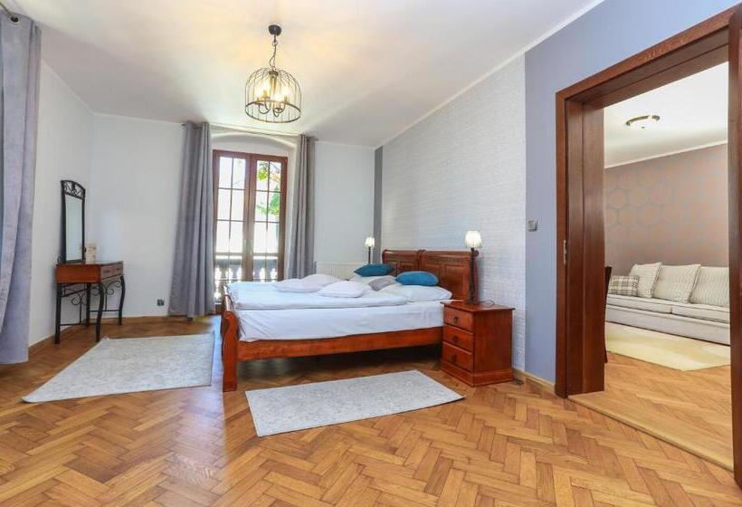 هتل Zamek Księża Góra