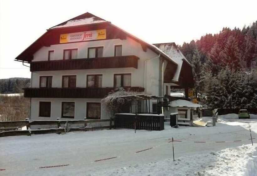 ホテル Jerà Am Furtnerteich