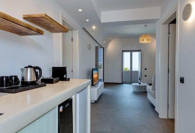 هتل Elements Cozy Suites