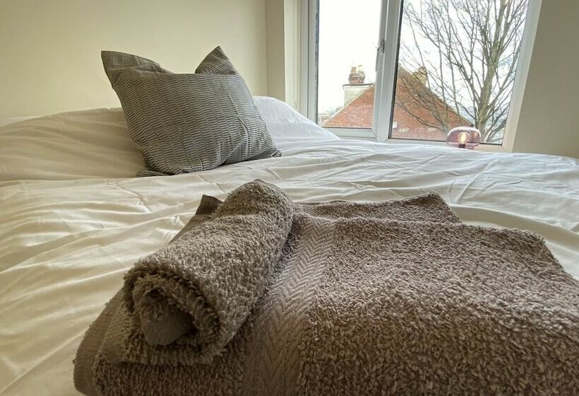 דירת נופש Charming 4bed Town House In Crookes, Sheffield