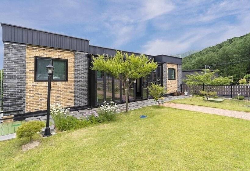 Pensão Gapyeong Mois