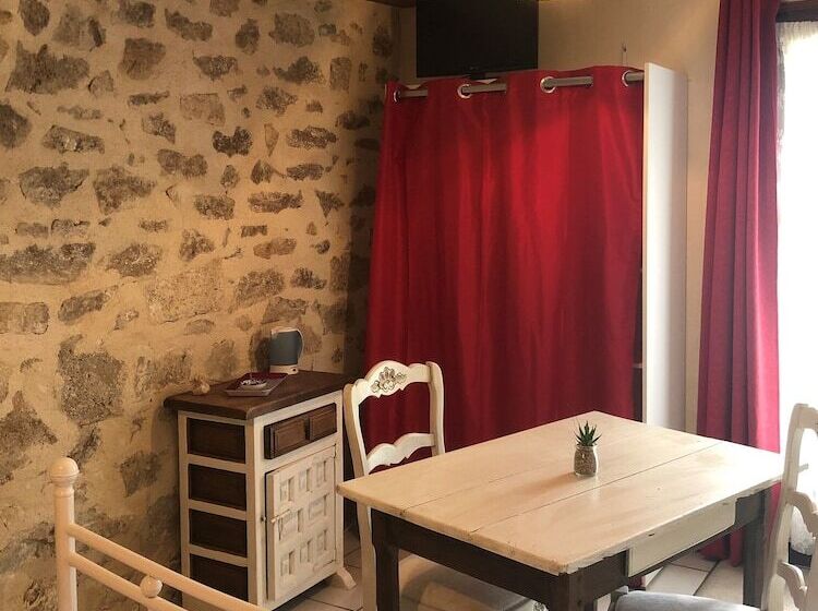 بنسيون Maison D Hôtes Ourdeaux Et Gîte Chez Rouchon