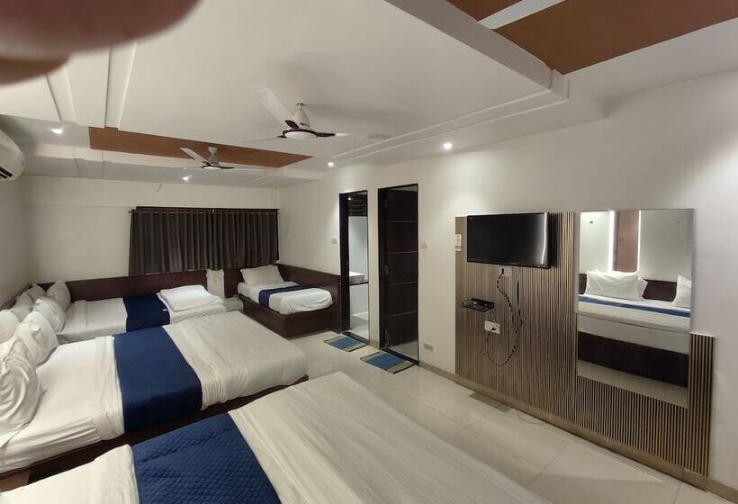 فندق Anand Palace
