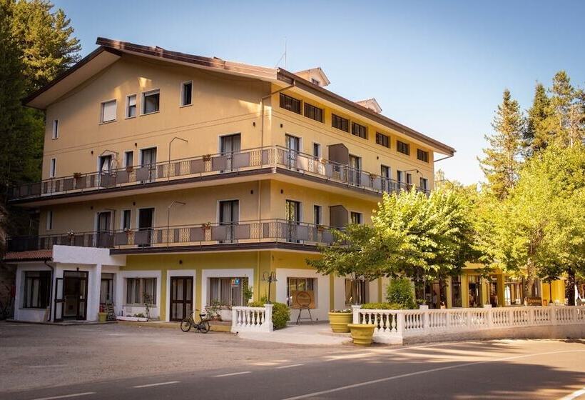 Il Bivacco Del Parco Sport Hotel & Residence